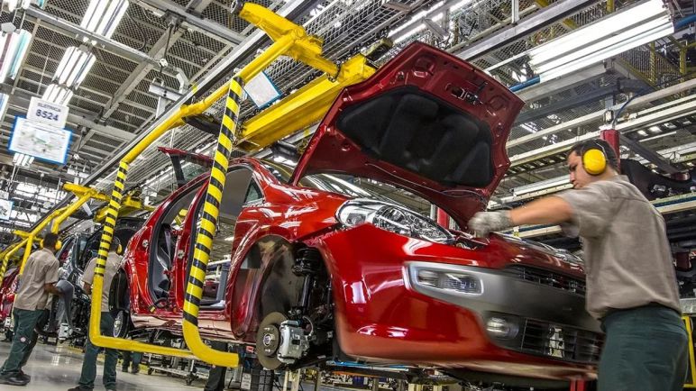 La industria creció un 3,9% interanual en mayo: qué sectores lideraron el repunte