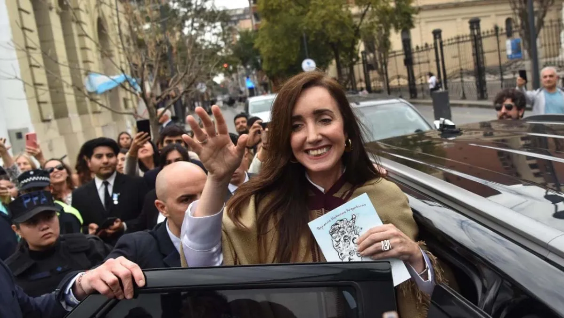 La vicepresidenta Villarruel se diferencia de Milei y asistió a los festejos en Tucumán