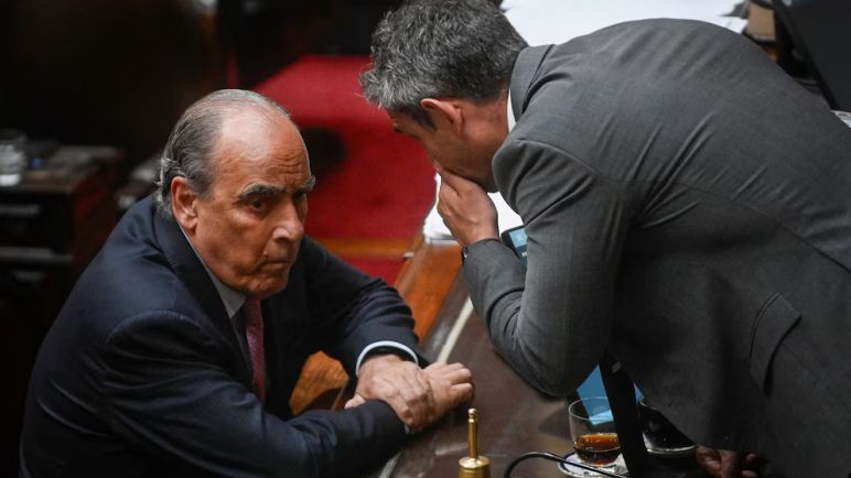 El Gobierno demora los vetos del Senado y busca negociar con gobernadores para salvar el ajuste fiscal