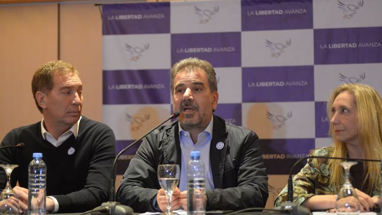 Cierre de listas en PBA: tensión y negociación por candidaturas de peso para un test clave hacia 2027