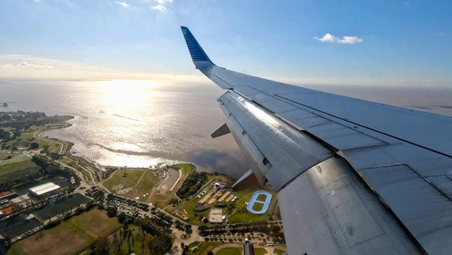 Gremios aeronáuticos alertan que el DNU pone en riesgo la seguridad aérea