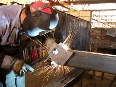 Economistas advierten un retroceso en la actividad económica de julio