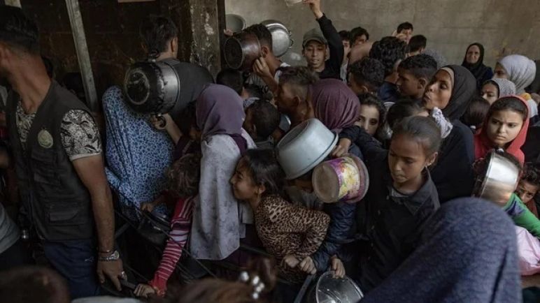 Israel abre corredores humanitarios y lanza ayuda aérea en Gaza ante creciente preocupación por la hambruna