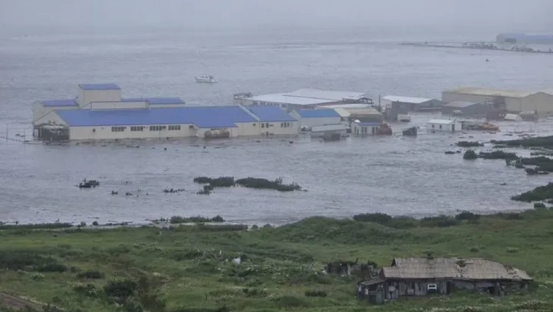 Tras el fuerte terremoto de escala 8,8, Rusia decretó estado de emergencia