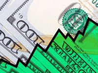 Supera los $1.300 en el Banco Nación pese a las altas tasas y genera incertidumbre en la City