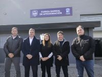 Kicillof Endurece el Discurso: "En Septiembre, Timba Financiera o Más Patrulleros y Escuelas para Buenos Aires"