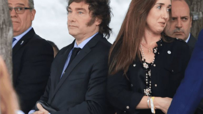 Javier Milei acusa a Victoria Villarruel de "corrida cambiaria" y de conspirar con la oposición