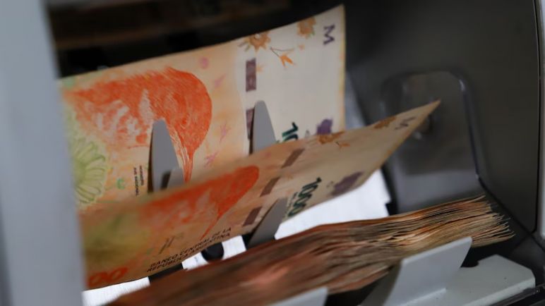 Con el dólar más estable, crecen las apuestas por las tasas en pesos