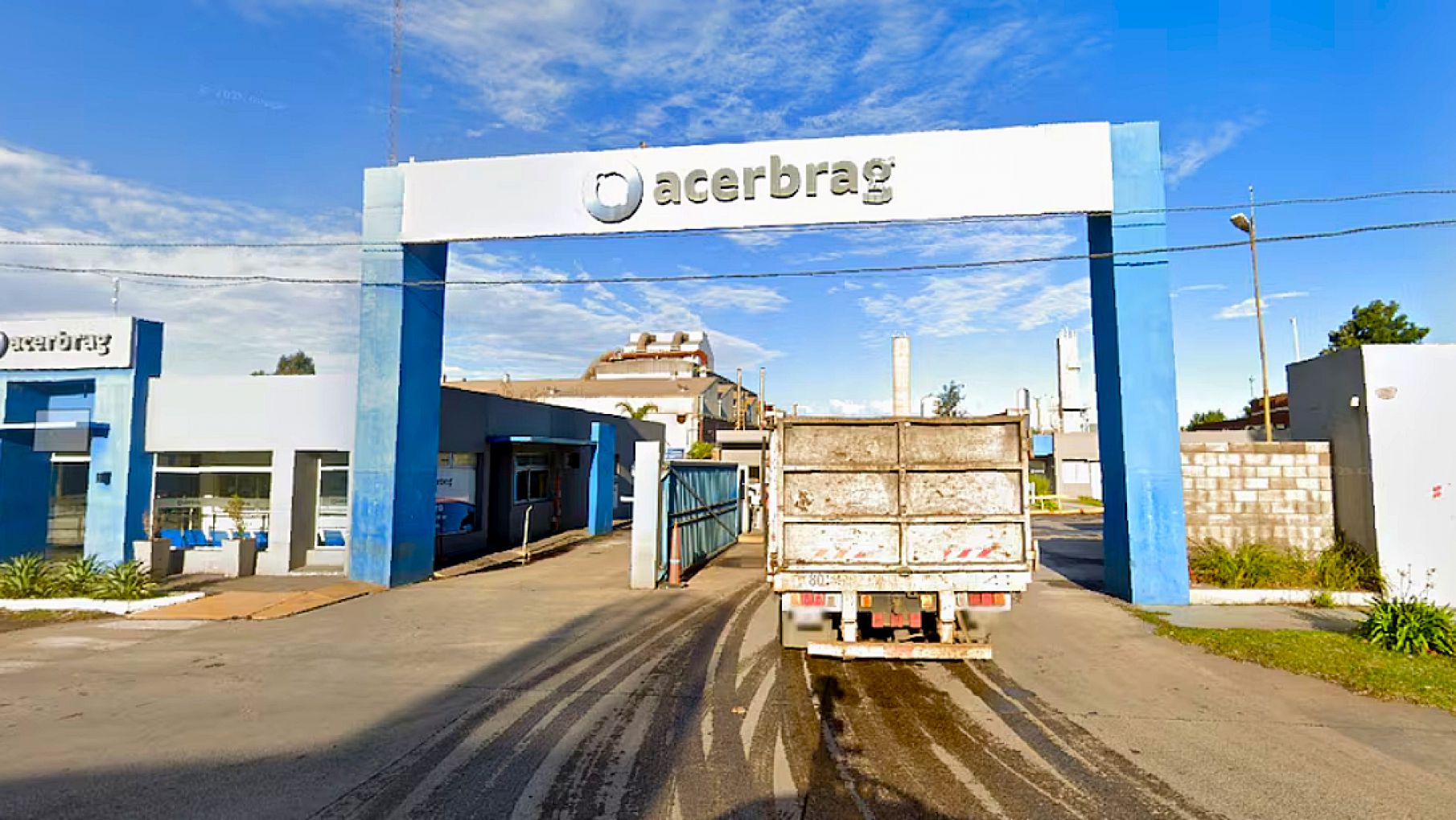 Crisis industrial: una importante siderúrgica paralizó su producción y podria cerrar