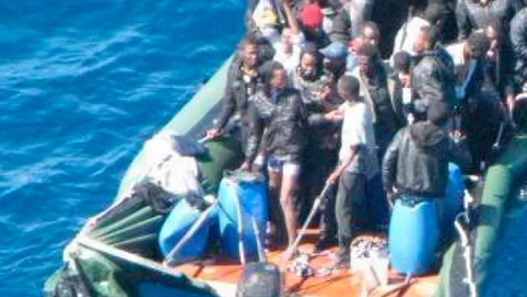 Otro barco con migrantes naufragó cerca de Lampedusa, hubo 26 muertos
