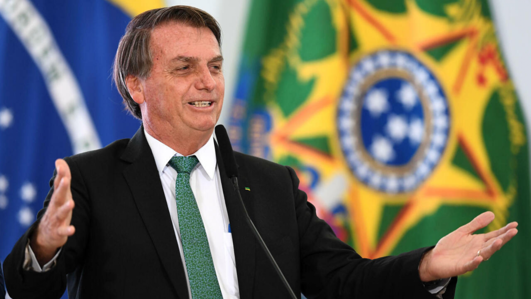 E n Brasil sostienen que Jair Bolsonaro tiene todo listo para exiliarse en Argentina