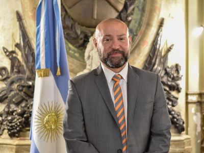 El Gobierno prepara una denuncia contra Spagnuolo y busca pruebas para "demostrar que mintió"