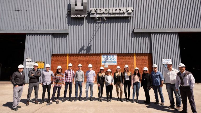 Techint: ya son 54 despidos y la UOM alerta por más de 150