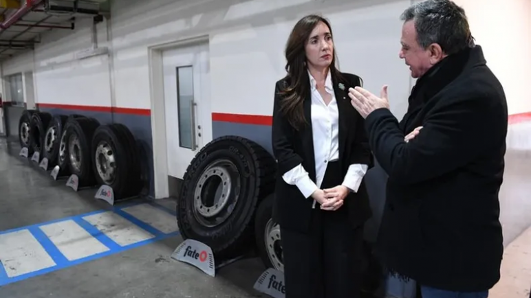 En un intercambio con un gremialista, Villarruel dijo que "hay que dar un paso a la unión nacional"