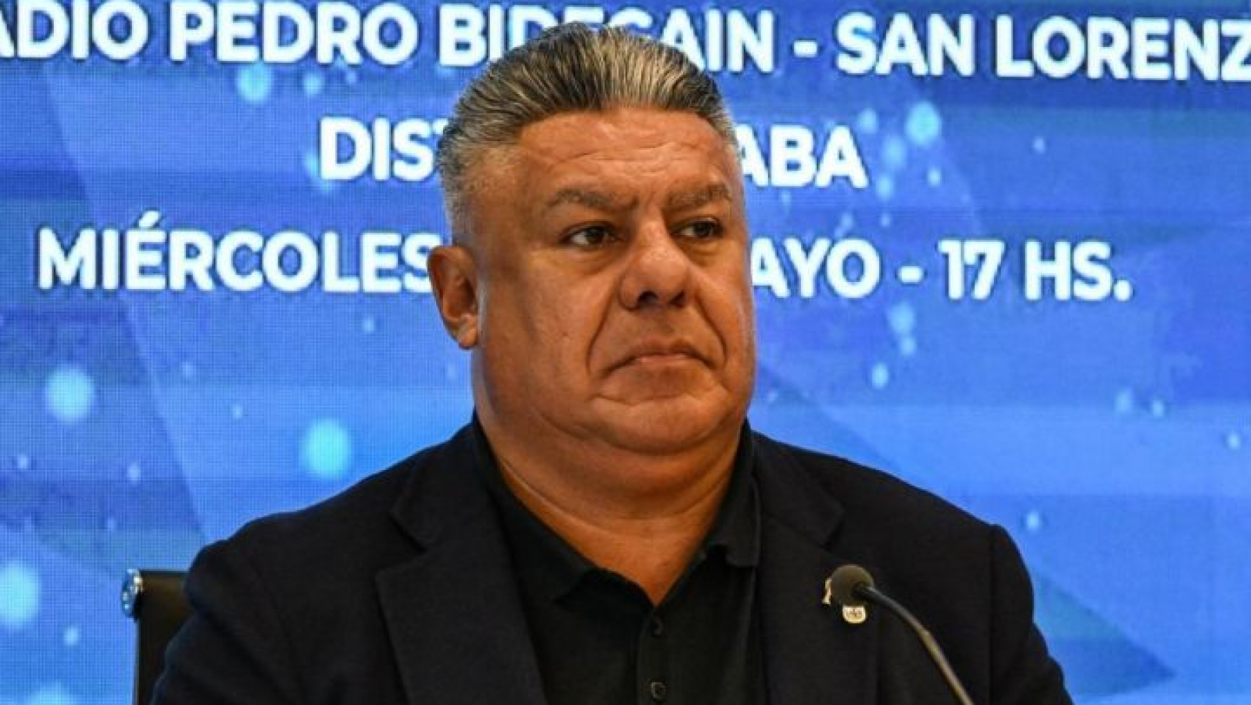 El presidente de AFA Chiqui Tapia felicito a Kicillof por el triunfo del PJ