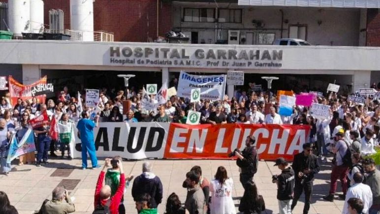Sindicatos y gremios se suman a la marcha por el Garrahan y la universidad contra los vetos de Milei