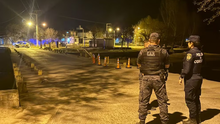 Un hombre de 57 años oriundo de Córdoba perdió la vida al caer con su bicicleta en un puente
