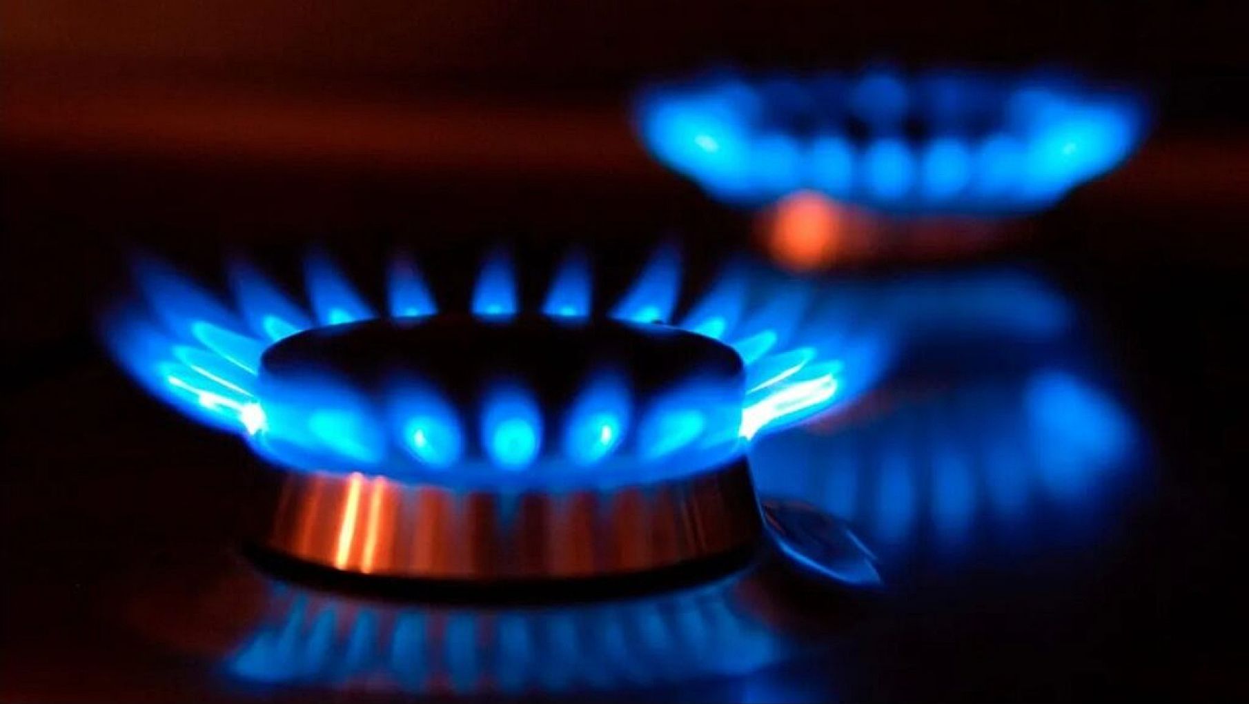 Los servicios públicos subieron 526% durante la gestión de Milei y siguen pesando más en los salarios