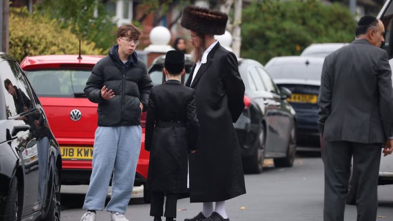 Ataque frente a una sinagoga en Mánchester durante Yom Kippur deja dos muertos