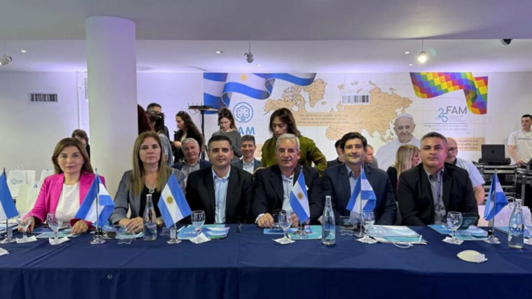 Se reunieron en Bs As mas de 500 Intendentes y pidieron un cambio de rumbo economico