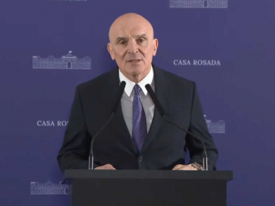 A traves de X , Jose Luis Espert , anuncio que no baja su candidatura en la Pcia