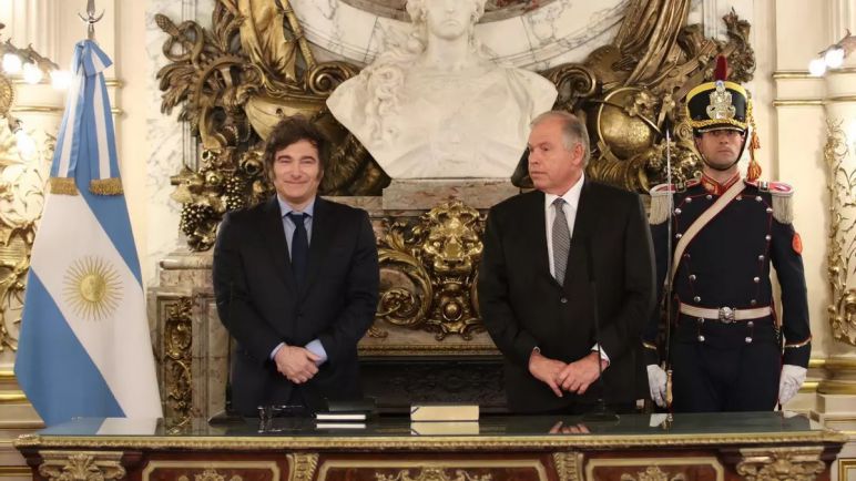 La interna libertaria estalla en Cancillería: Críticas de Caputo a Werthein por el manejo de la cumbre con Trump