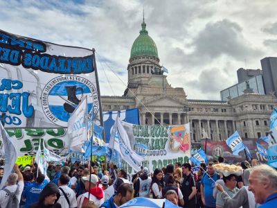 El Gobierno prepara reforma sindical para después del 10 de diciembre