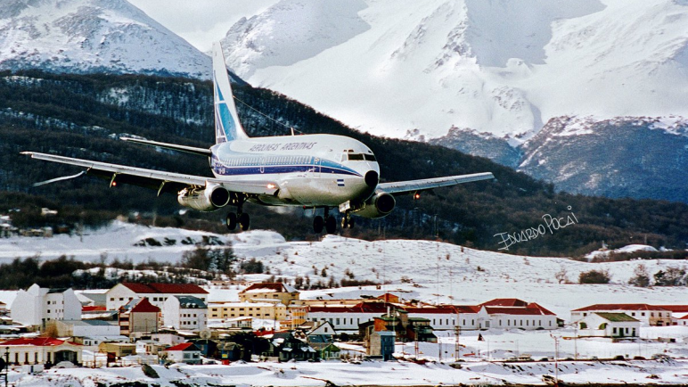 Como es el aterrizaje de avión más complicado en el aeropuerto de Ushuaia
