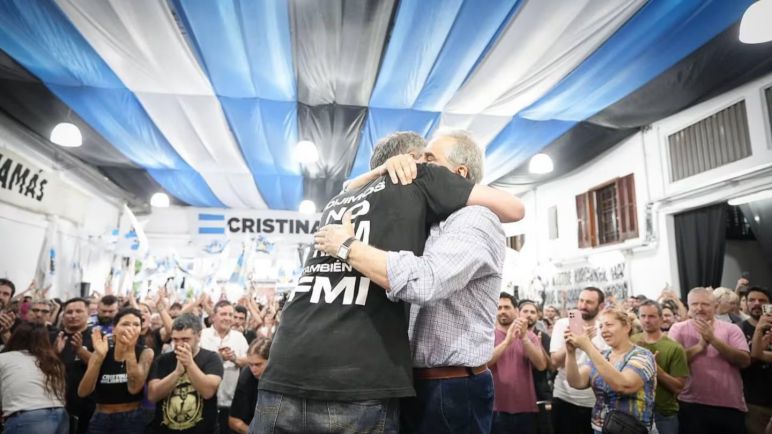 Guerra Abierta en el PJ Bonaerense: El enfrentamiento entre Kicillof y La Cámpora escala a un mes de la renovación de autoridades