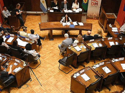 Crisis abierta en el Concejo de Morón: la disputa por una banca profundizó la fractura oficialista