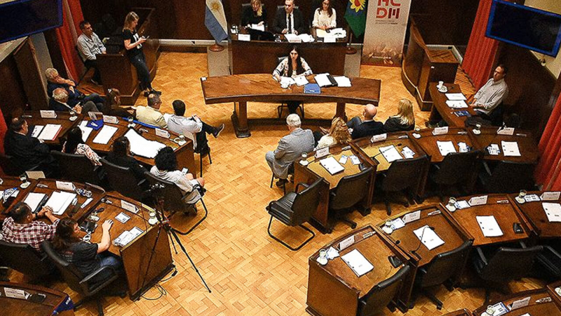 Crisis abierta en el Concejo de Morón: la disputa por una banca profundizó la fractura oficialista