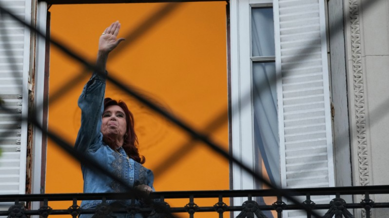 El Gobierno evalúa ampliar la Corte Suprema: ¿negociará con Cristina o con los gobernadores?