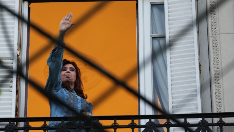 El Gobierno evalúa ampliar la Corte Suprema: ¿negociará con Cristina o con los gobernadores?