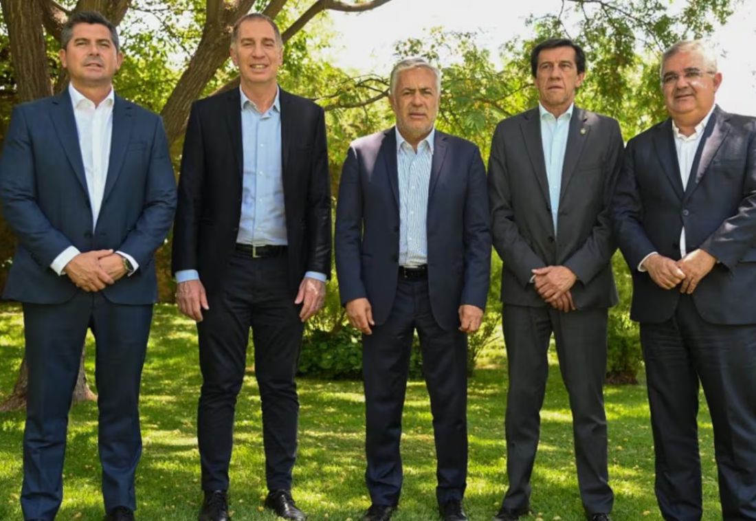 Crece la expectativa por una reunión clave de Santilli con gobernadores dialoguistas