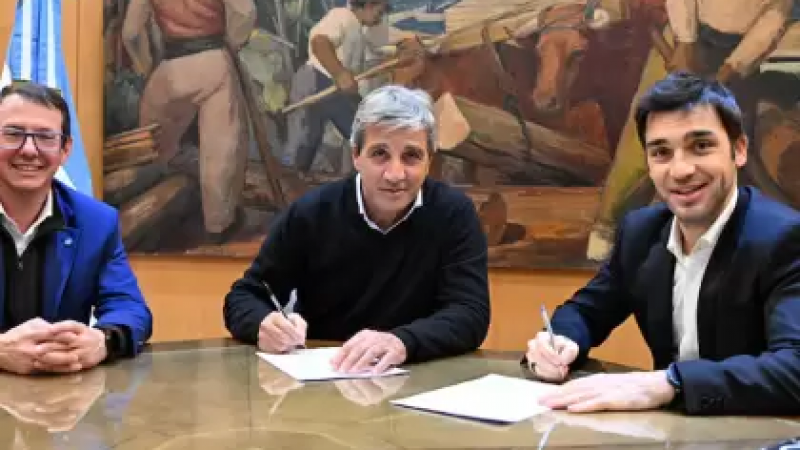 Caputo asume el centro de las negociaciones por el Presupuesto 2026 del gobierno nacional