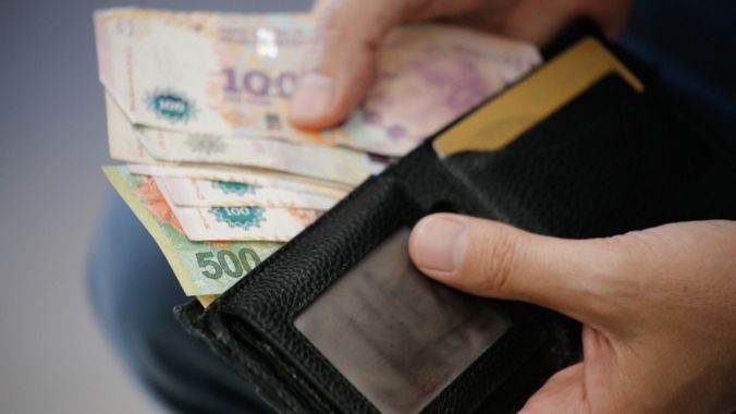 Salario Mínimo: El Gobierno fija aumentos escalonados hasta agosto de 2026