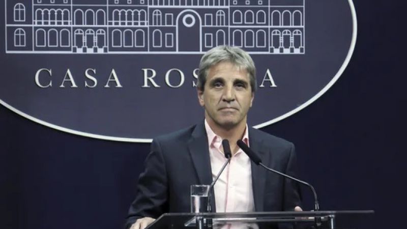 Caputo confirma negociación con bancos por hasta U$S 7.000 millones