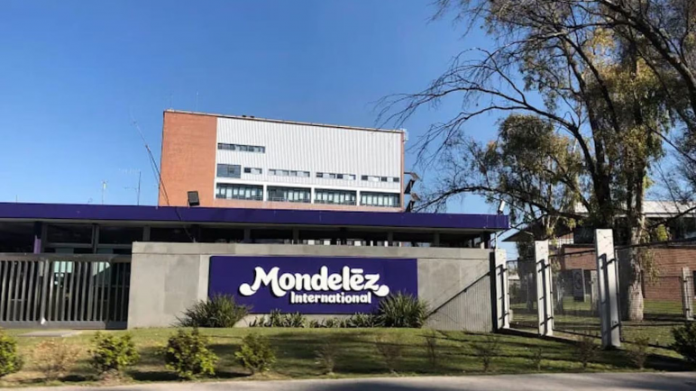 Suspensión masiva en planta de galletitas: más de 2.300 empleados de Mondelez afectados