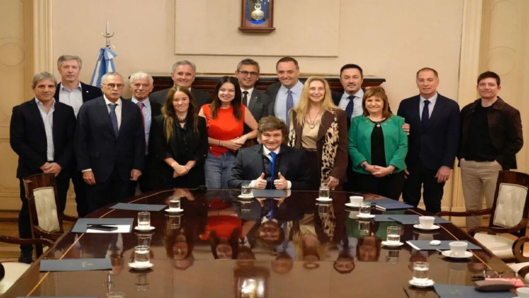 Tensiones internas en el gobierno: cómo se reflejan las diferencias económicas detrás de escena