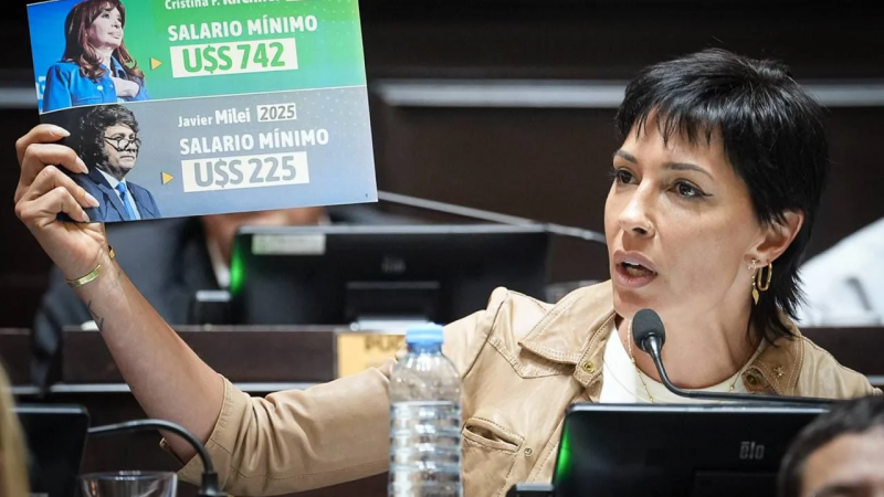 Mayra debuta en la Legislatura y cuestiona con dureza la reforma laboral del Gobierno