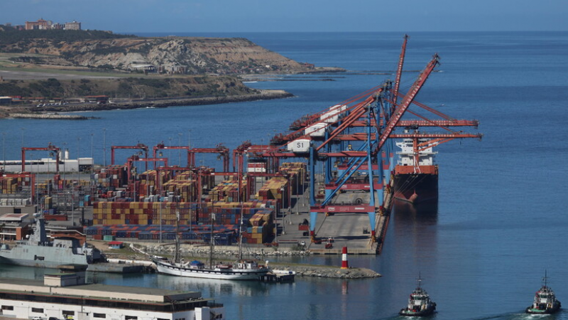 Caracas califica de "amenaza grotesca" la orden emitida por Trump