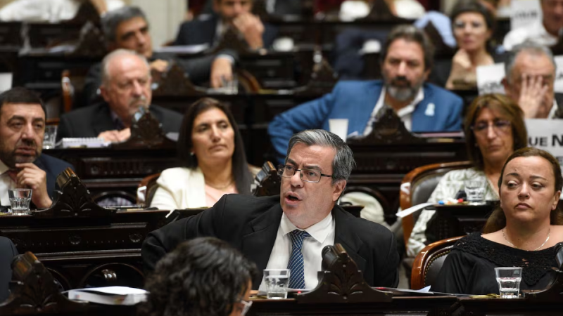 Crecen las tensiones: se avecina el primer quiebre dentro del bloque peronista en Diputados