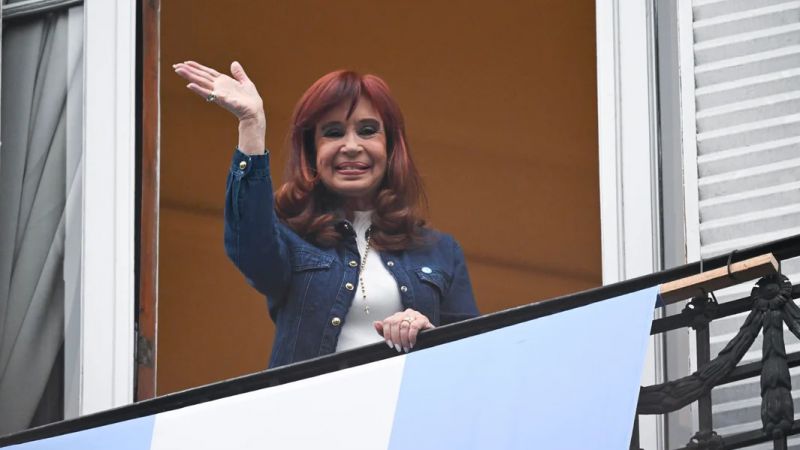 Cristina Kirchner podrá acceder a la terraza: la Justicia lo considera "equiparable al patio" de una cárcel