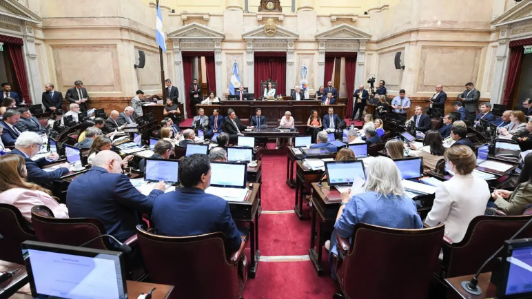 Con apoyo peronista, el Gobierno consigue aprobar el Presupuesto 2026 con ajuste educativo