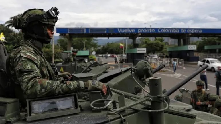 Sudamérica en alerta: Tanques en las fronteras y guerra de palabras entre Trump y Petro