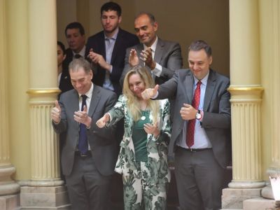 El Gobierno reactiva la "Mesa de los Viernes" para blindar la Reforma Laboral