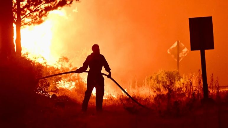 Se redujo el peligro de incendios y ya se extinguieron 22 focos
