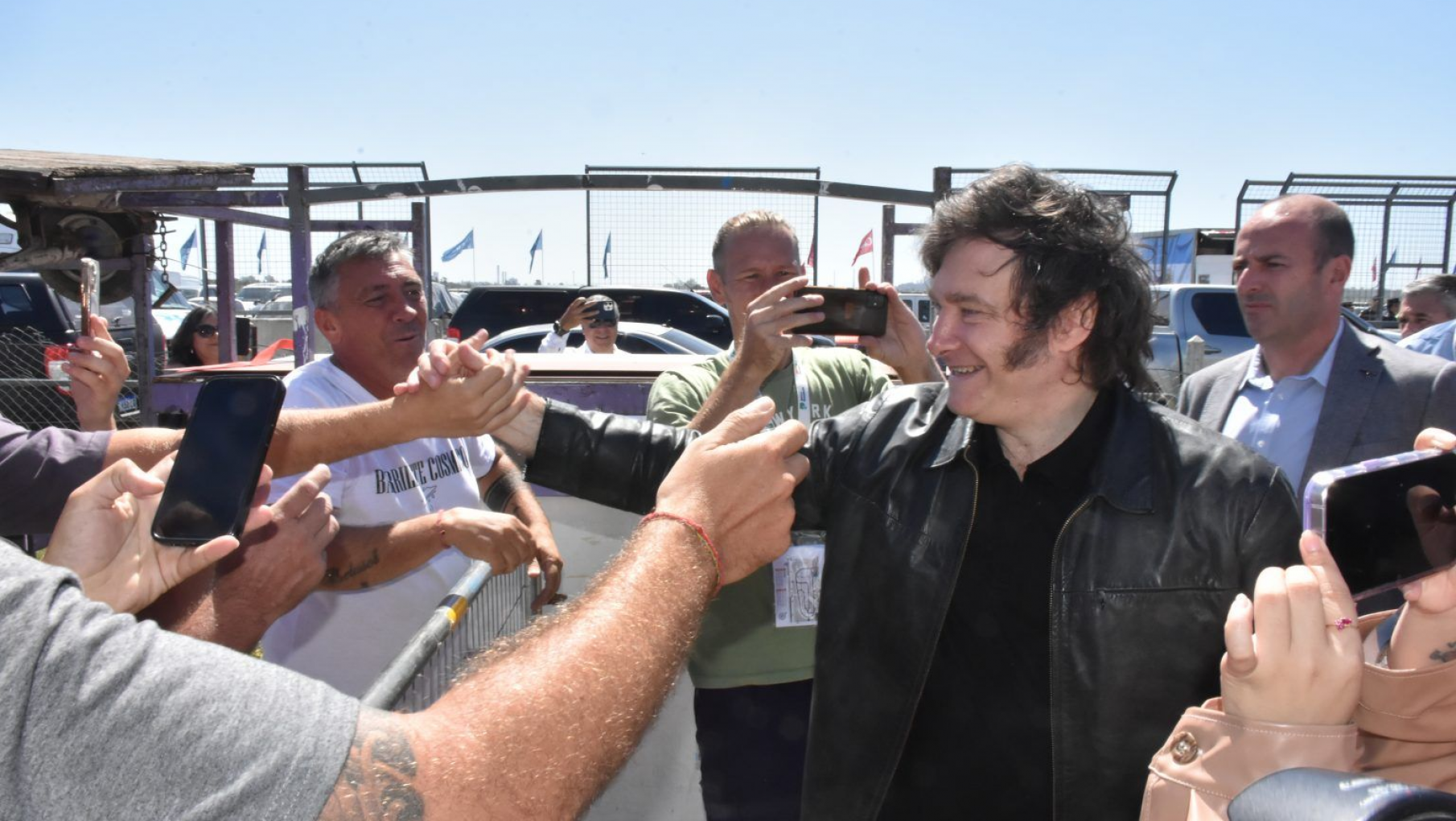 Milei dejaría atrás sus críticas a los festivales populares y ahora buscará apoyo en Jesús María