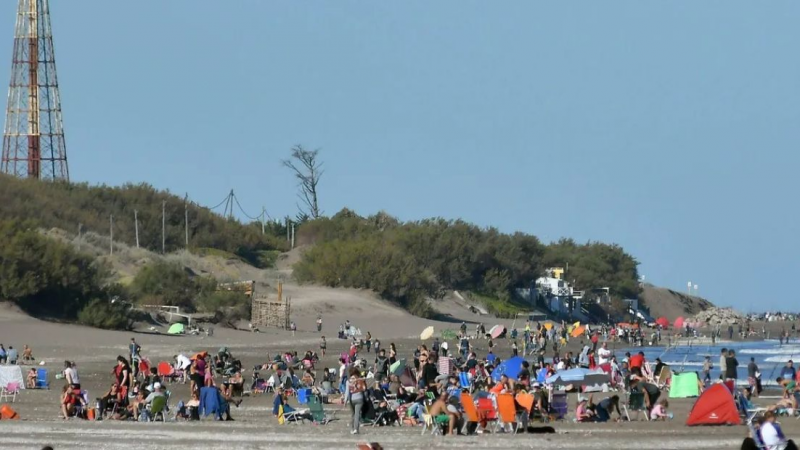 El descanso también sufre el ajuste: casi la mitad de los trabajadores argentinos no se tomó vacaciones