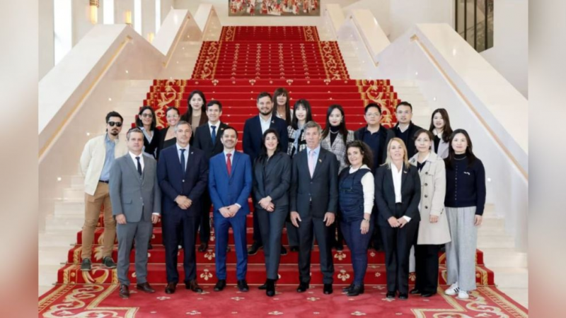 Polémica por un viaje de diputados libertarios a China financiado por empresas del país asiático